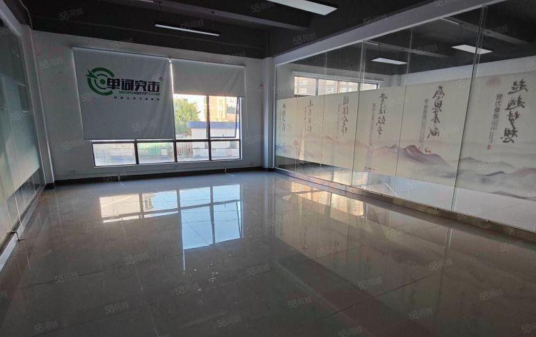 横岗荷坳地铁口丨电商产业园新出一二楼2000平带装修厂房仓库