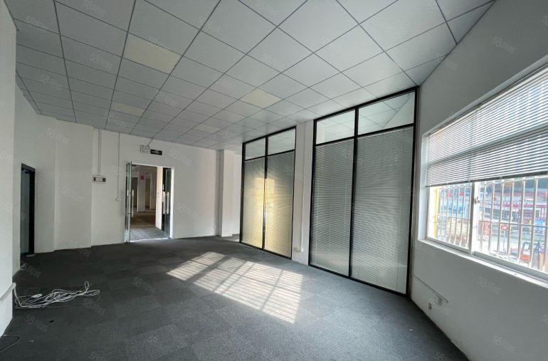 找我看所有房源，物流装柜场地一楼760楼，带4间办公室，