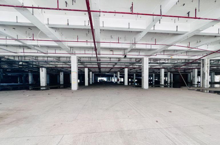 新能源基地横岗靠地铁站200平分租30000平大型工业园