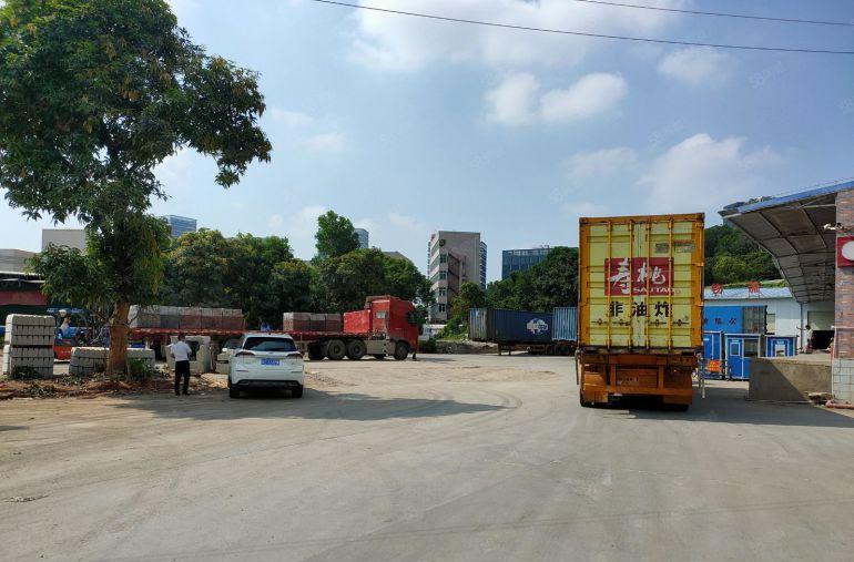 坂田地铁口附近1000平高台物流仓库出租可分租 有港码空地大