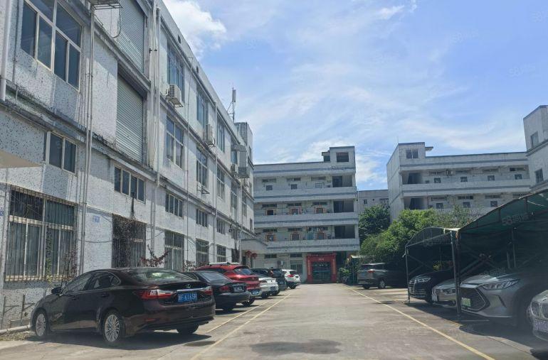 龙岗坪地原房东1楼和2楼标准厂房2800平带现成办公室出租