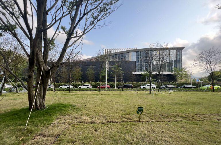 横岗开发商直租花园式研发办公厂房860平方出租免租期长特价出