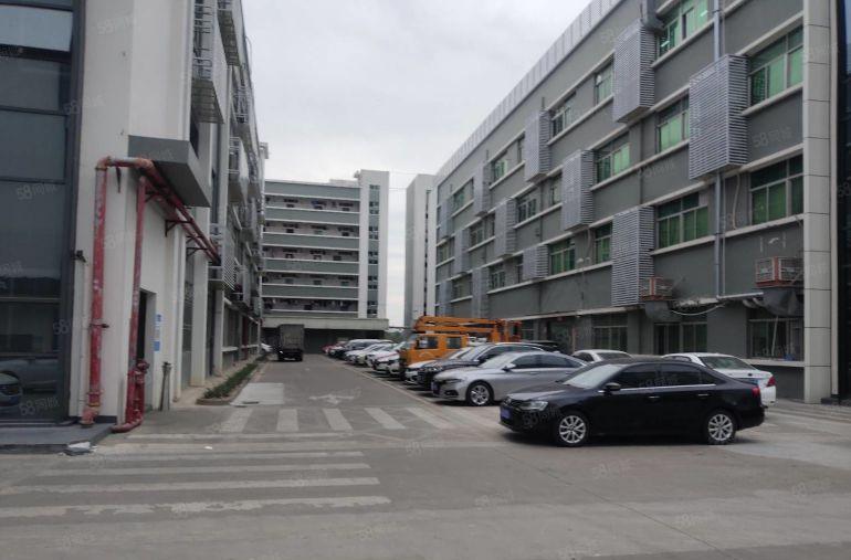 18元起租龙岗南联工业区新出一二楼1890平厂房出租可分租