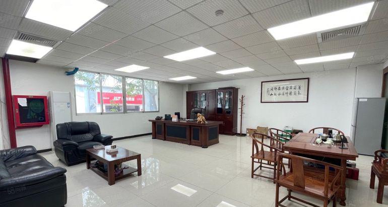 坂田岗头新出原房东带红本精装修厂房办公室1000平出租