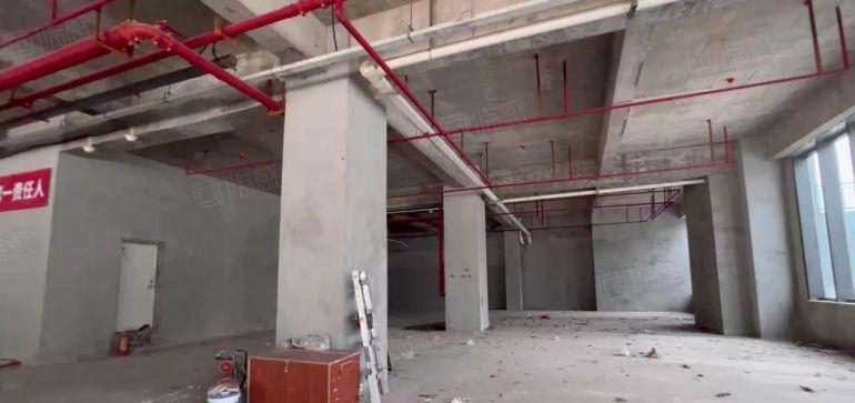 免租期8个月横岗地铁口高新厂房1500平方出租带补贴消防喷淋