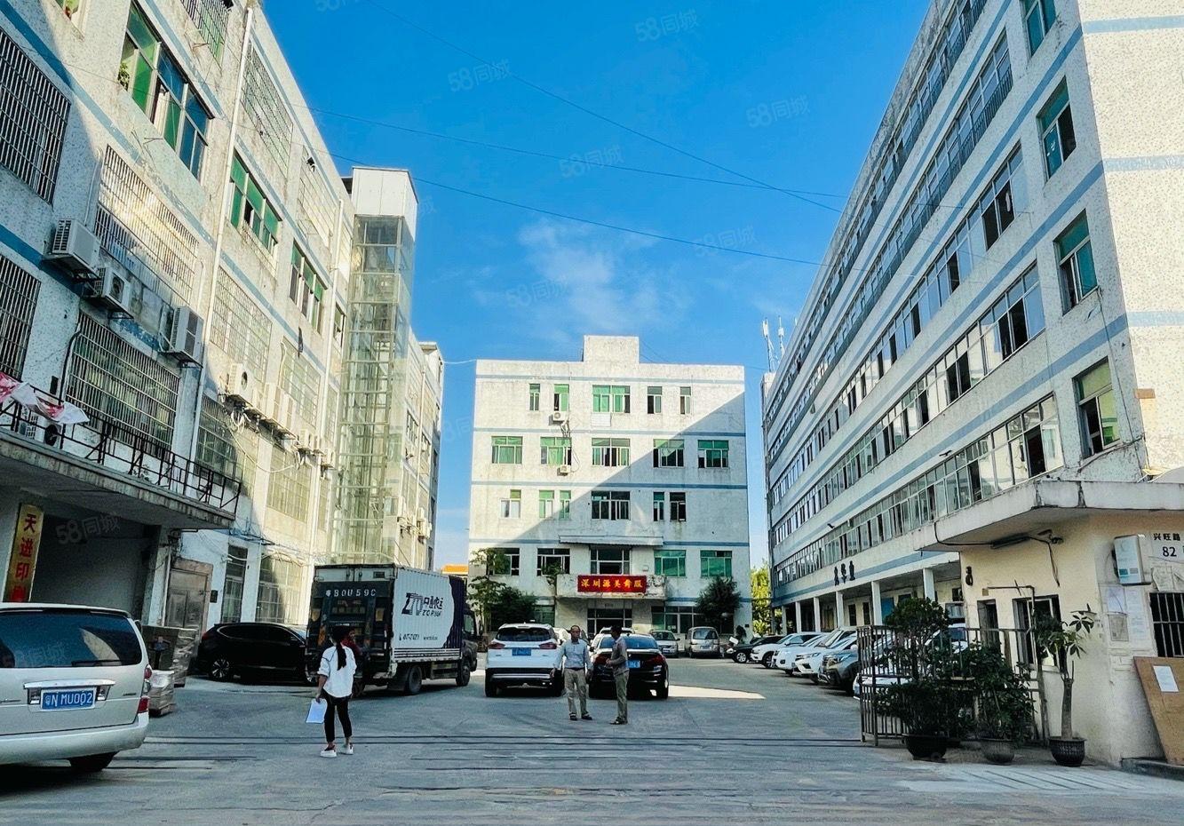 横岗四联嘉联工业区一二楼各1400平厂房出租，一楼高8米