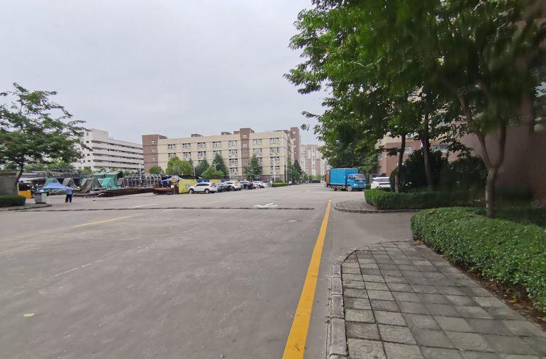 横岗工业园厂房1500平！带装修仓库办公研发出租