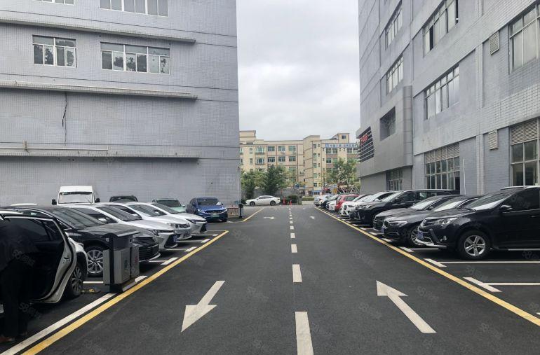 电商外贸龙岗中心地铁站楼上500平方精装修办公室厂房仓库出租