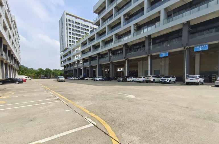 龙岗中心城地铁口楼上500平方精装修办公室厂房仓库出租