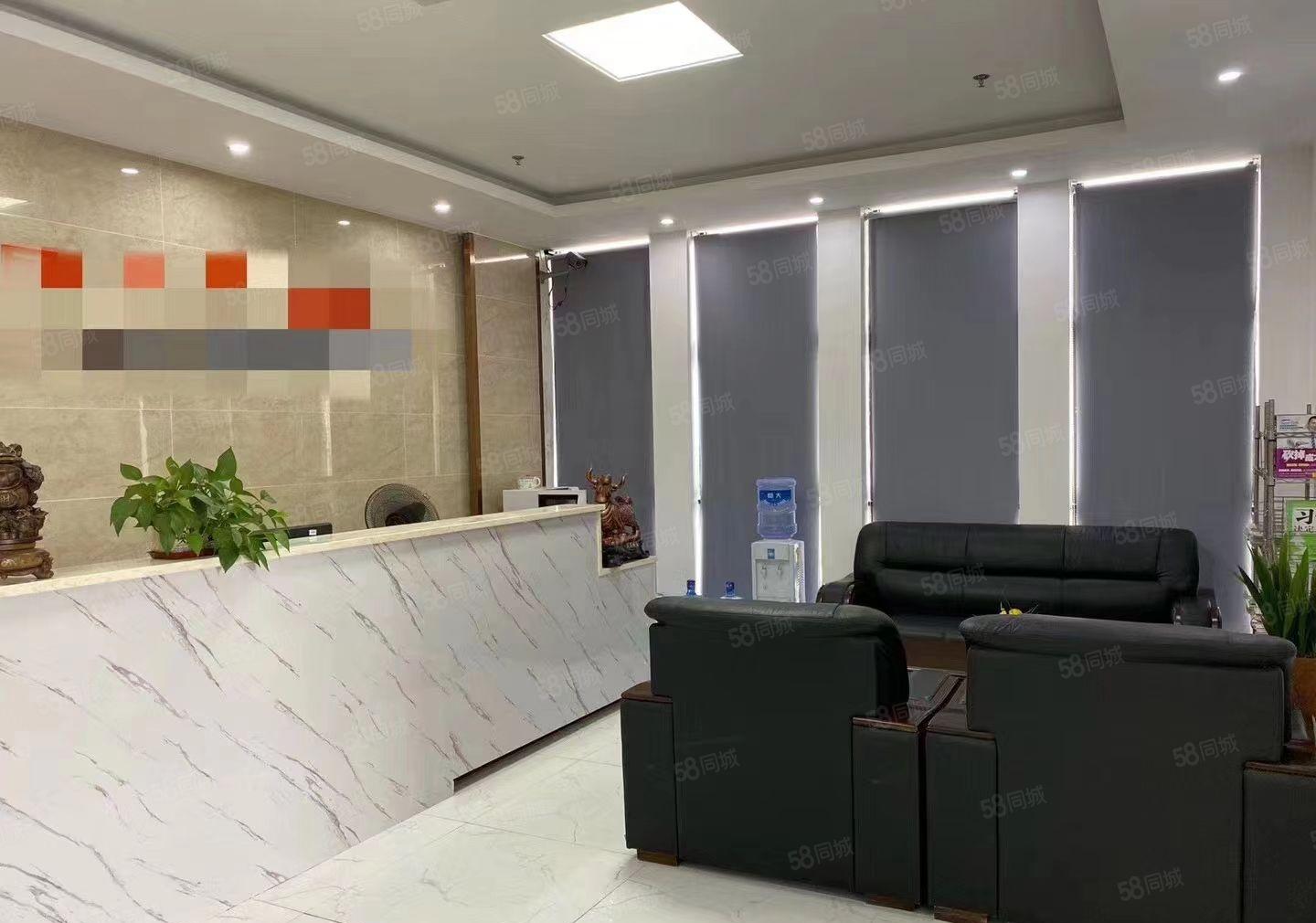 龙岗坪地国际地碳城楼上新出红本工业厂房1780平出租，可分租