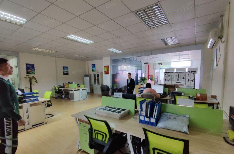 龙岗南联地铁口厂房仓库800平方出租带装修形象好交通便利