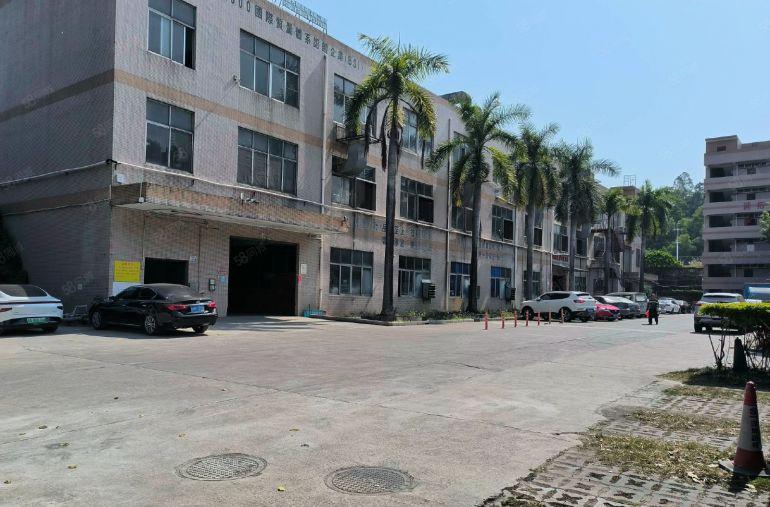 平湖新出独院8300平方厂房仓库出租大小分租可办环评交通便利