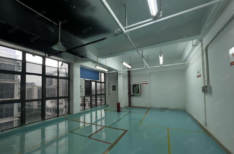 含税红本原房东无公摊无尘车间1000平方厂房出租带精装办公室