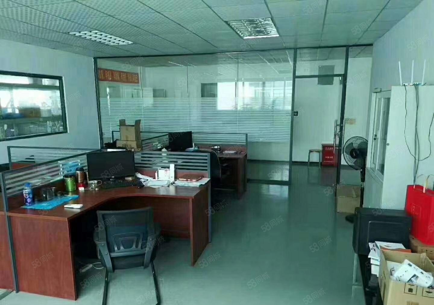 平湖辅城坳带装修二楼1200平方厂房出租