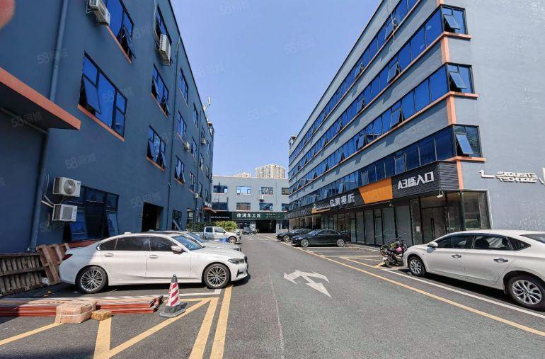 布吉坂田五和地铁口电商园楼上800平现成装修办公室仓库出租