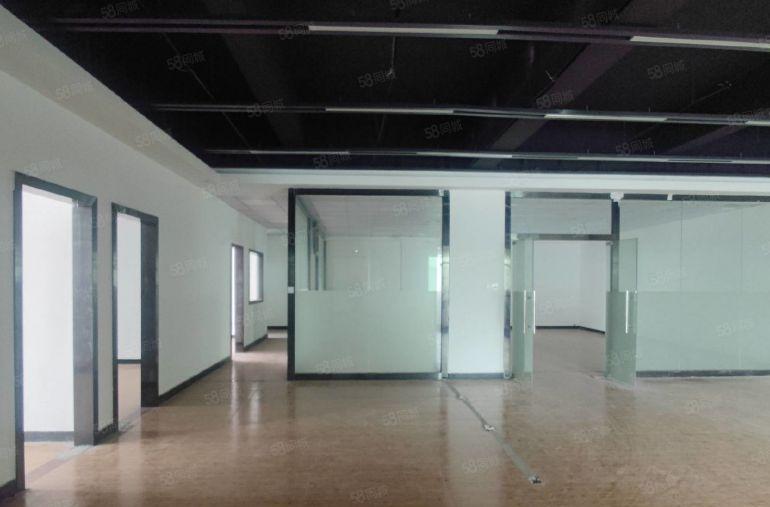 厂房出租14号线坳背地铁口1650平，带精装修办公室只租20