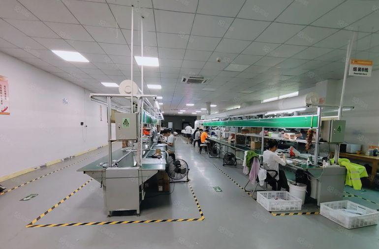 原房东直租平湖工业园1200平带精装修厂房出租可分租车位充足