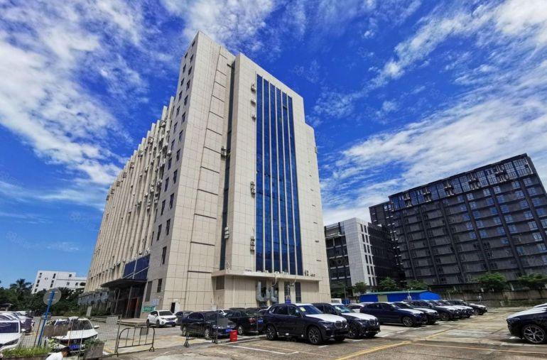 龙岗双龙地铁口电商孵化基地新出楼上300平办公仓库厂房出租