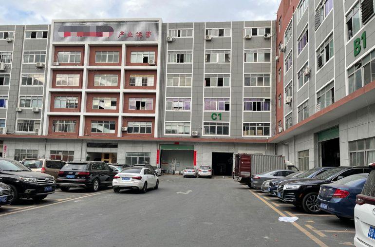 坪地中心村原房东工业区新空出一楼300平方带行车厂房出租