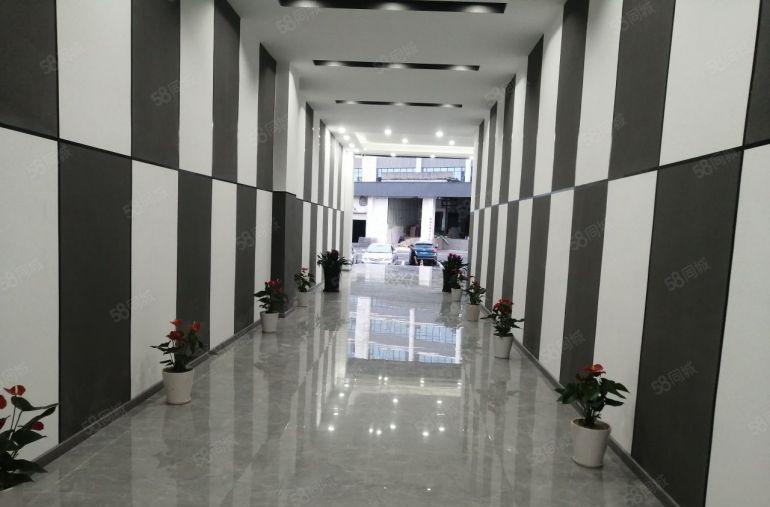 龙岗南联2000平低价精装修厂房出租交通便利，空地大