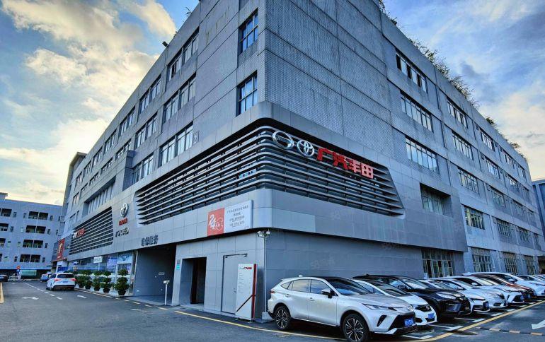 16元特价丨 龙岗龙东地铁口一二楼各一千平带装修厂房仓库出租