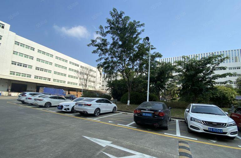 300平起爱联原房东工业区新出楼上1000平精装仓库厂房出租