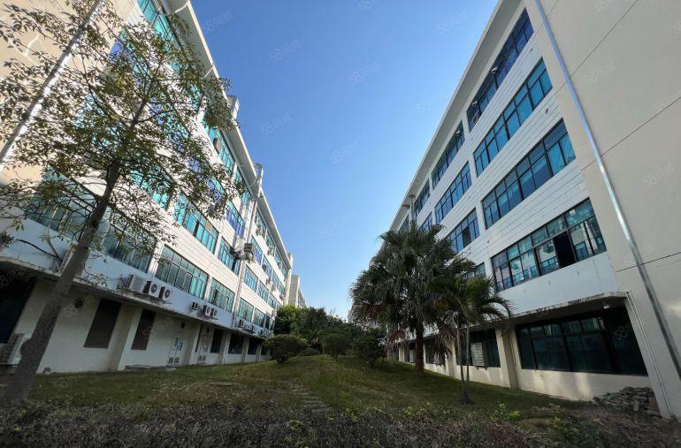 龙岗宝龙花园式工业园二楼厂房1307平方出租专业团队管理