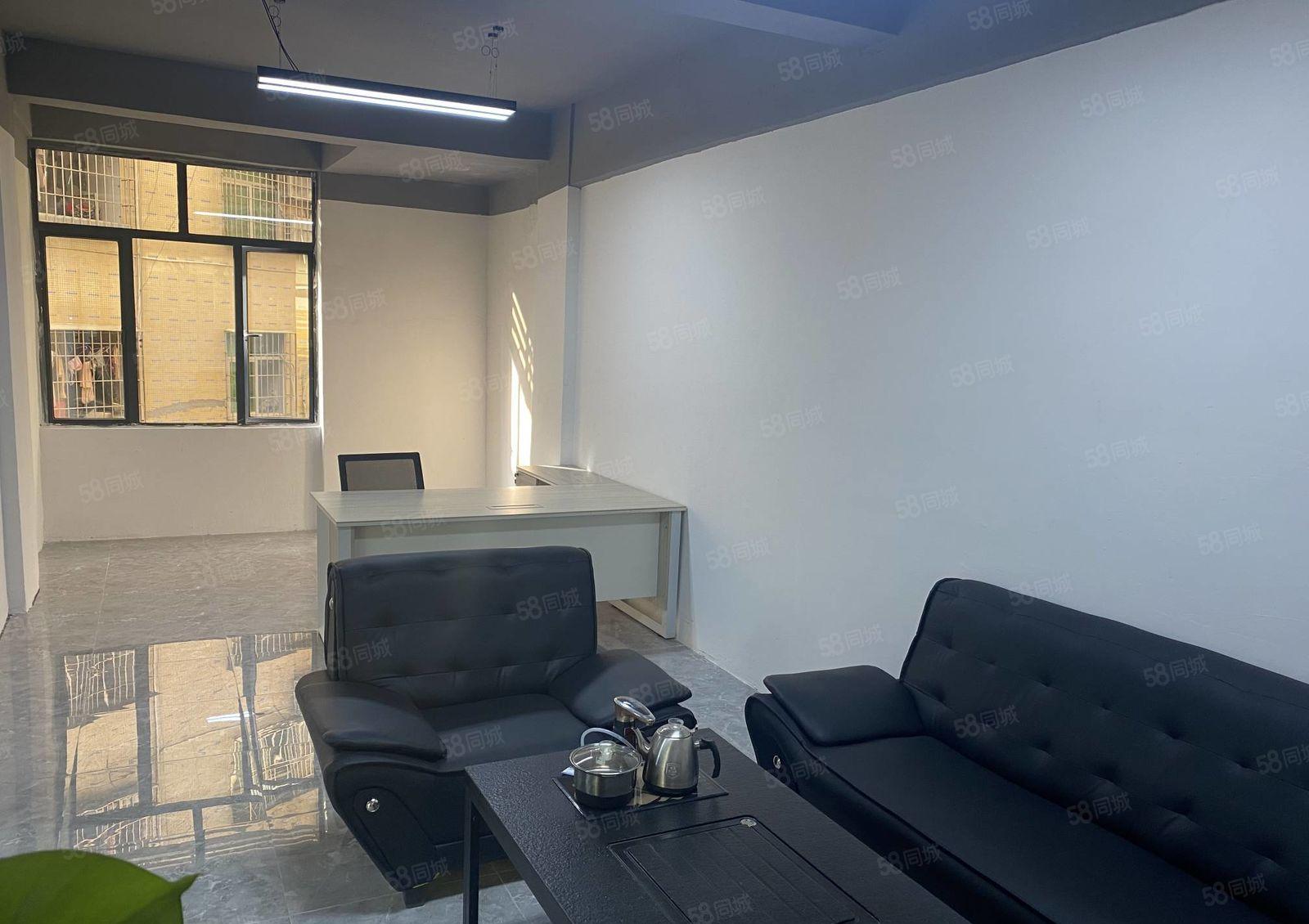 200平起租横岗六约地铁口旁红本精装修可办公仓库厂房出租