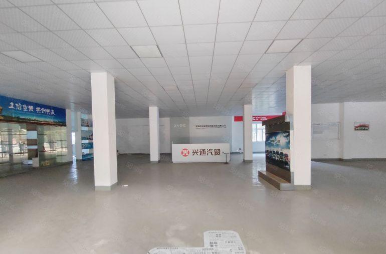 18元租龙岗深汕路独院2楼厂房700平方带精装修办公室可分租