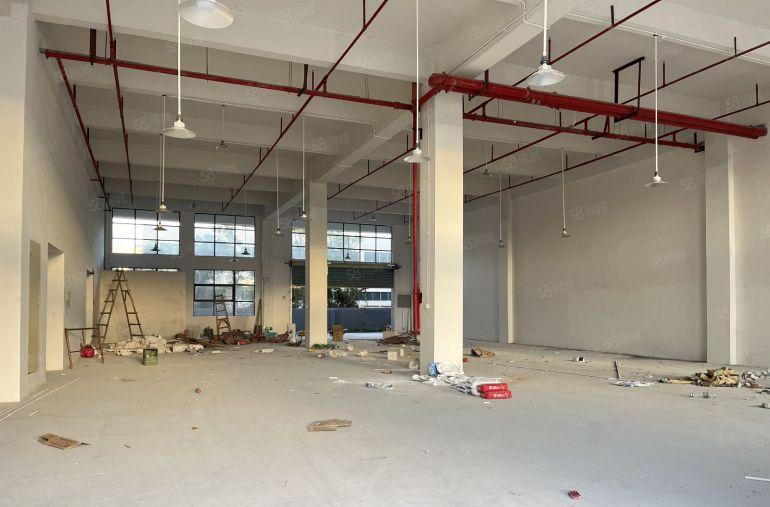 龙岗宝龙工业区800平一楼厂房仓库低价出租可分租