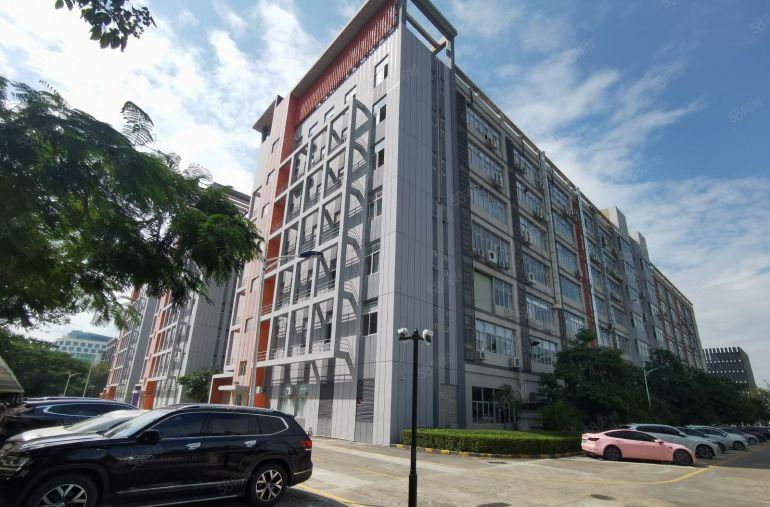 免租5个月！龙岗中心地铁口城投物业实际面积出租厂房