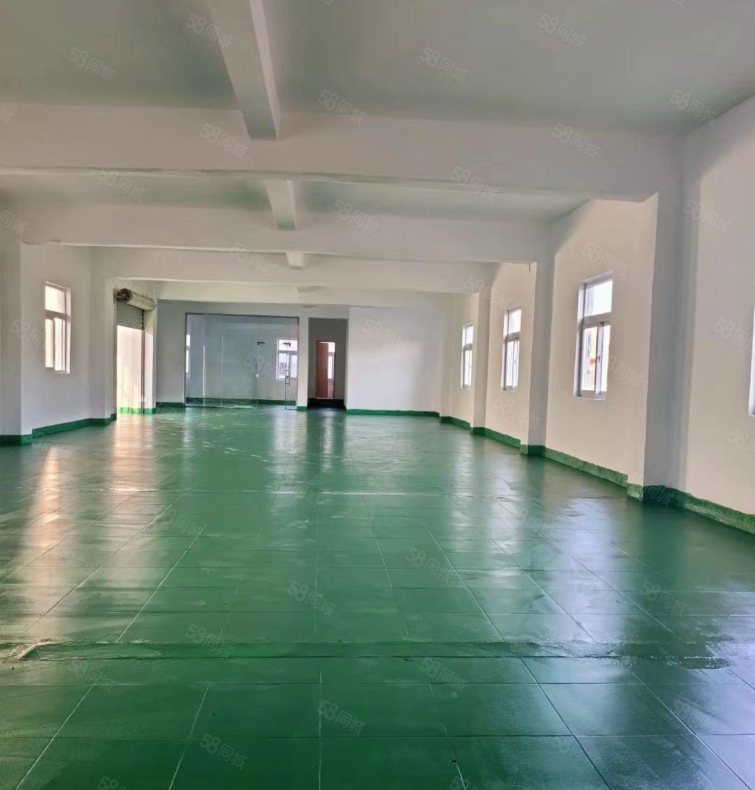 坪地外环高速路口附近楼上550平精装修厂房出租