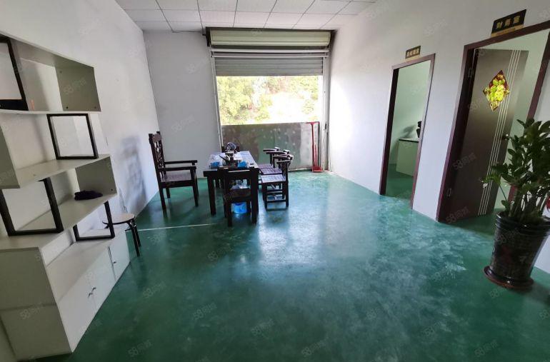 15元起租龙岗同乐地铁口新出一二楼1350平厂房出租可分租