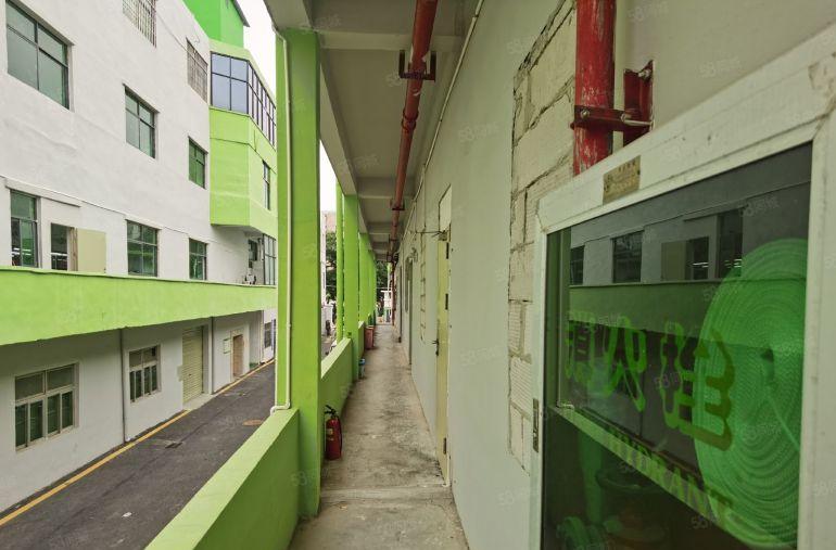 塘坑地铁站2400元厂房，带现成水电，适合珠宝加工