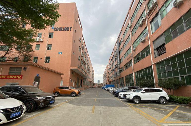 无公摊带红本坂田原房东工业区 新出2000平精装仓库厂房出租