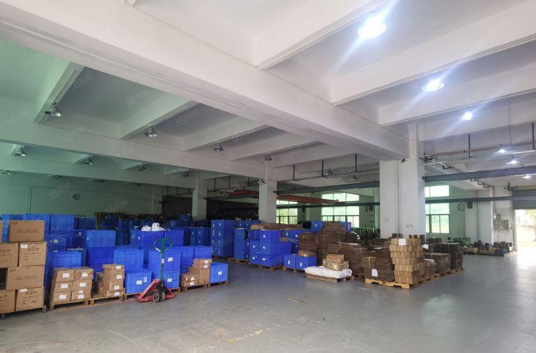 龙岗独栋2500平米单一层标准厂房带航车空地大带宿舍带食堂