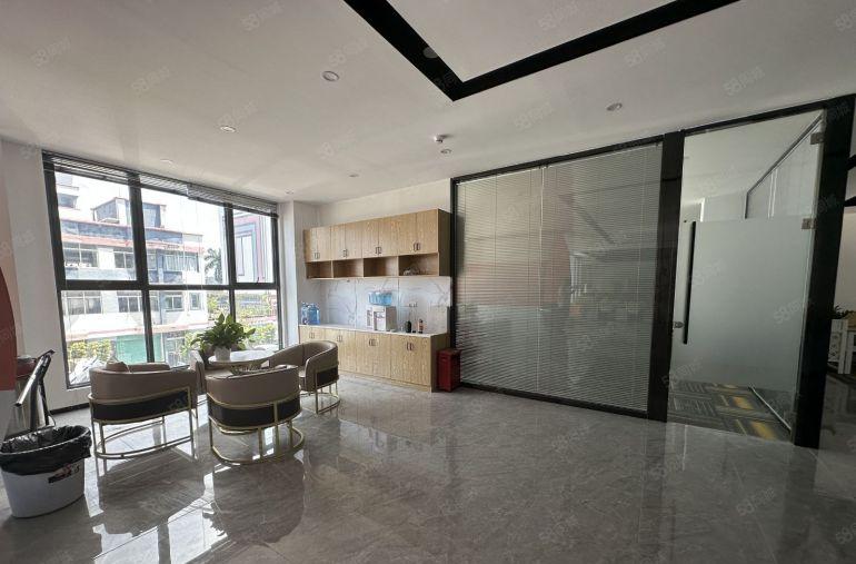 200起租龙岗中心城地铁口1100平精装修电商办公仓库出租