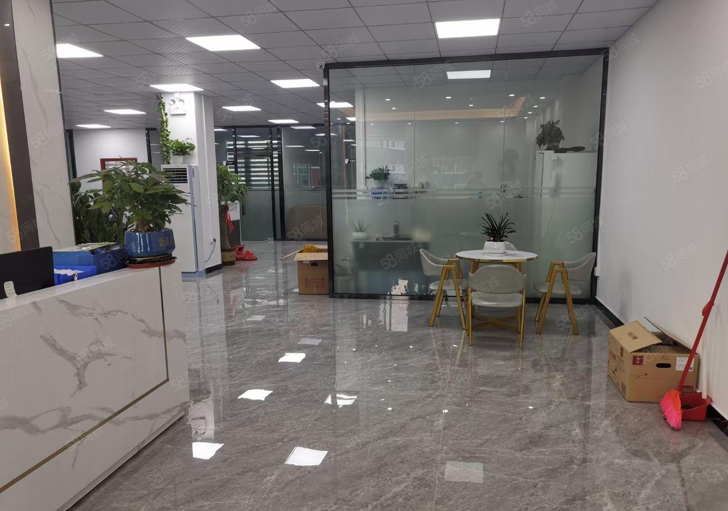 龙岗花园式楼上2000平方带精装修地坪招租 可分租可办环评