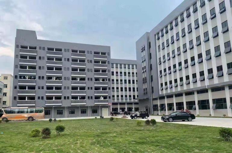 龙岗红本一楼2000平带牛角，二楼2000平厂房仓库低价出租