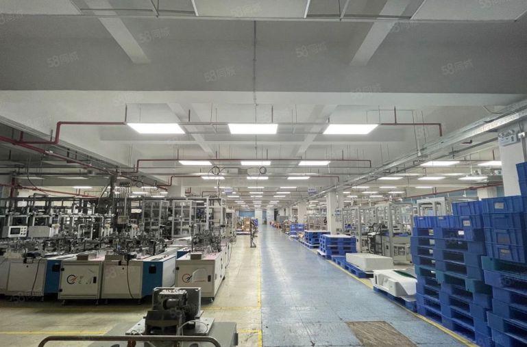 坂田雪象地铁口原房东楼上整层2000平方厂房出租！