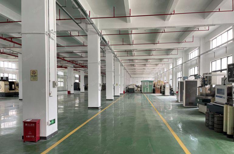 龙岗宝龙工业园原房东红本一楼2000平方厂房仓库大小可分租