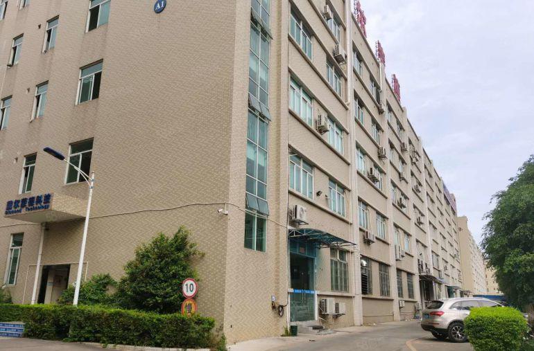 交通便利平湖华南城地铁口附近厂房一楼仓库出租转租形象好