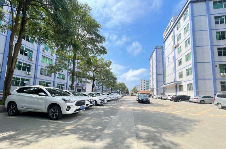 坂田主干道现成精装修1500平仓库加办公出租！使用率8成