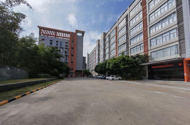 龙岗宝原房东大型科技园楼上带装修1500平红本厂房仓库出租