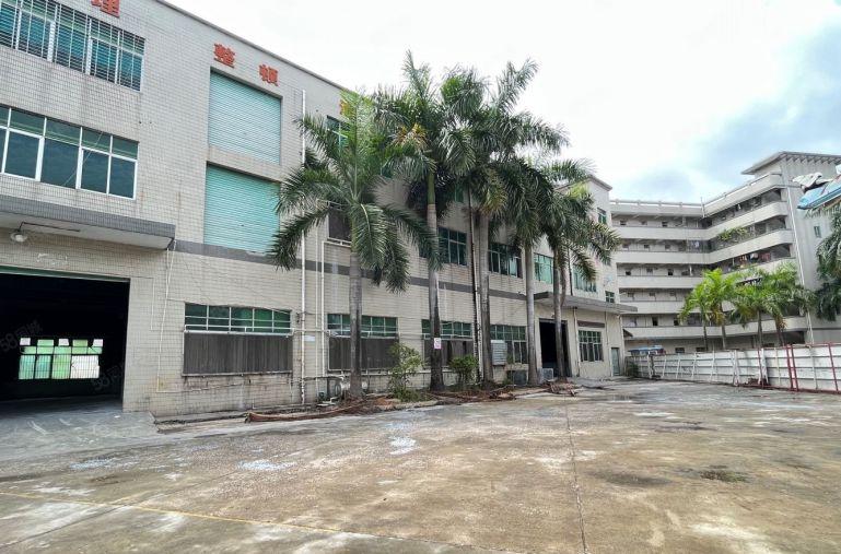 急租！平湖6000平独门独院厂房仓库出租 可分租 空地大