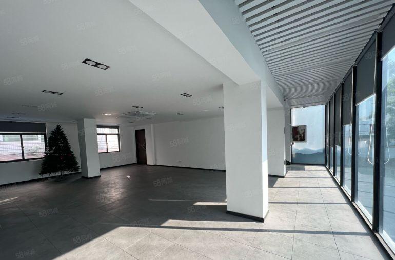 横岗精装修独院4000平，空地超大，豪华装修出租