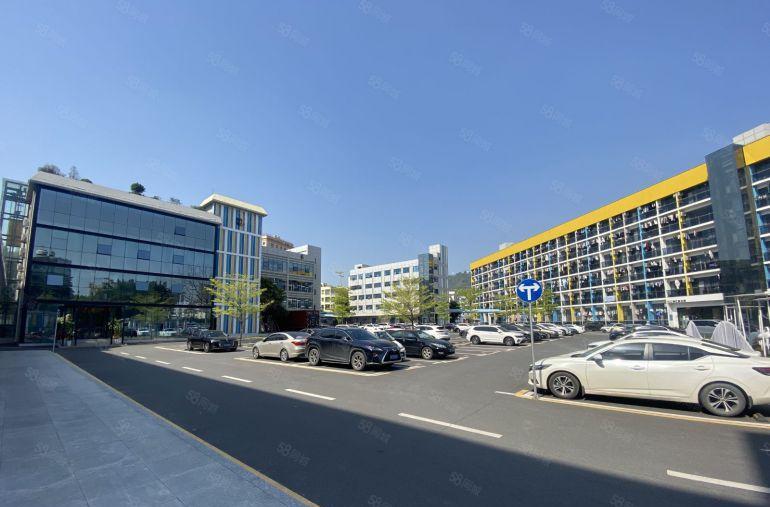 配置家私宝龙地铁口研发电商产业园新出260平精装办公厂房出租