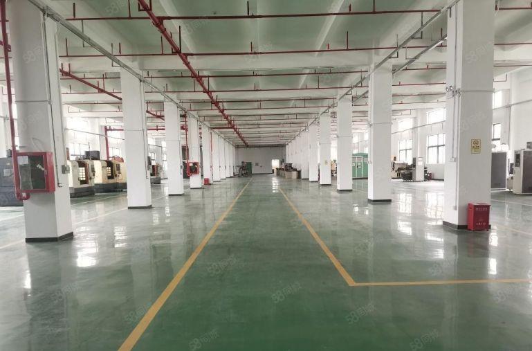 宝龙南约地铁口原房东红本1楼2000平方带装修水电齐大小可分