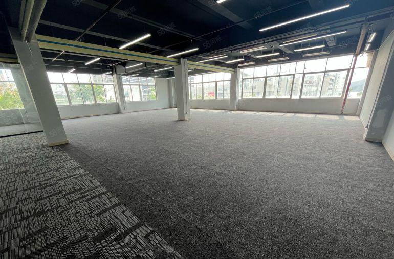 横岗整层1300平，原房东实际面积出租，带装修厂房出租