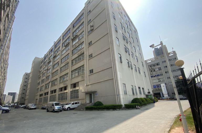 空地大无公摊层高6.5米带航车宝龙新出3000平一楼厂房出租